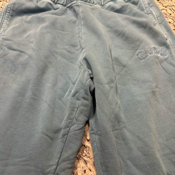 Nike Washed Teal Blue Cropped Hoodie & Sweatpants Large - Picture 2 of 9